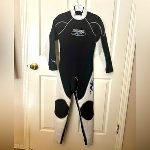Wetsuit